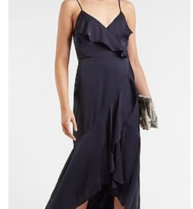 Express NWT ruffle maxi dress (M)